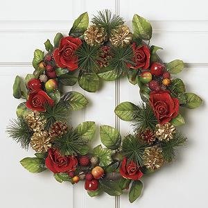 20 Beautiful Christmas Wreath Decorating Ideas – DesignSwan.