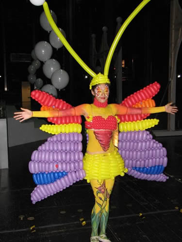 Fun of Balloon Twisting Art & Balloon Sculpture