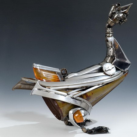 Arts Built On Scrapped Car Parts