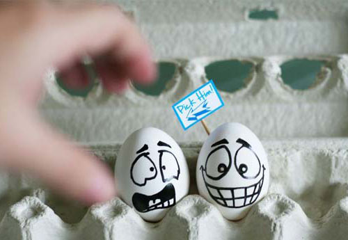 funny faces to draw on eggs