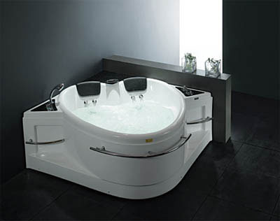 Heart Shaped Whirlpool Bathtub