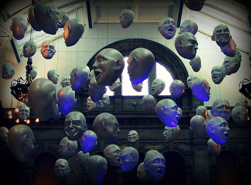 Get Ahead in Art World via Floating Heads