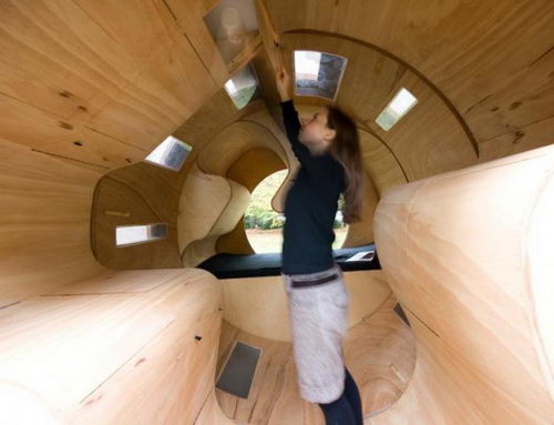 Experimental Rolling House, Super Cool!