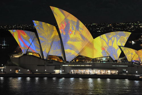 Lighting the Sails - Vivid Sydney