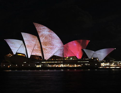 Lighting the Sails - Vivid Sydney