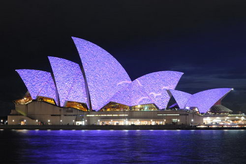 Lighting the Sails - Vivid Sydney