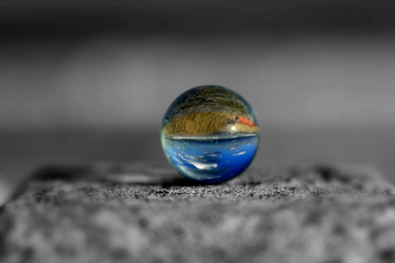 Life Through a Marble:Amazing Photography by Caleb