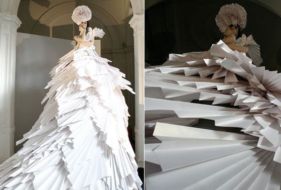 Paper Princesses: Amazing Paper Dress by Zoe Bradley
