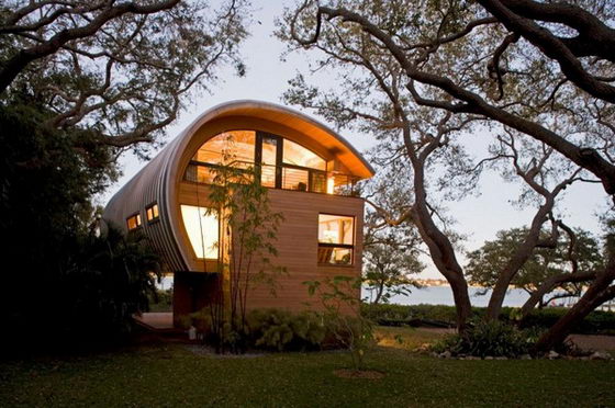 Beautiful and Organic House, Really Unique Structure