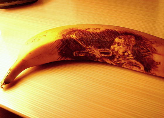 Stunning Drawing on Banana Skins