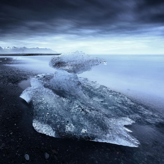 Stunningly Beautiful Photography of Melting Glacial Lagoon in Iceland