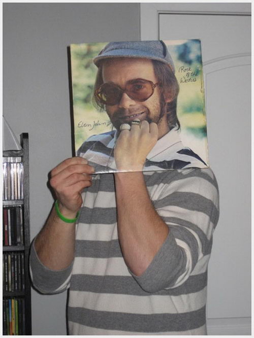 22 Creative and Funny Examples of Sleeveface
