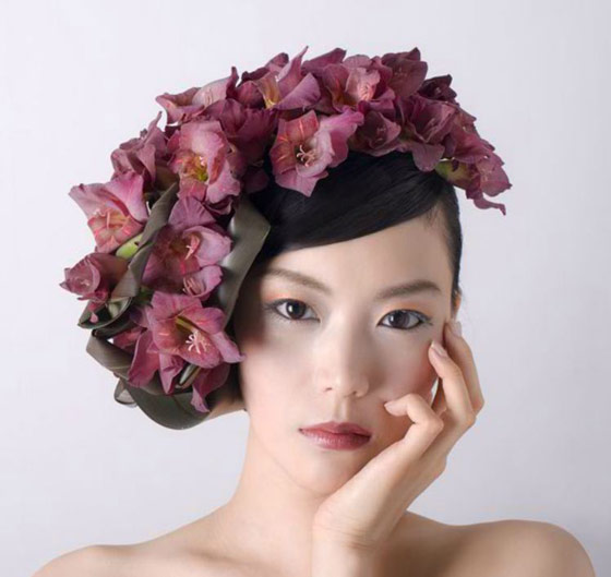 Unusual Hair Dressing Using Fresh Flowers and Vegetables - Design Swan