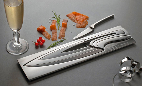 Beautiful Nesting Knives Designed by Mathematics