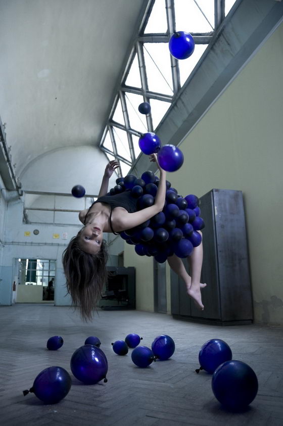 Mind-blowing Anti-gravity Photography by Mina Sarenac
