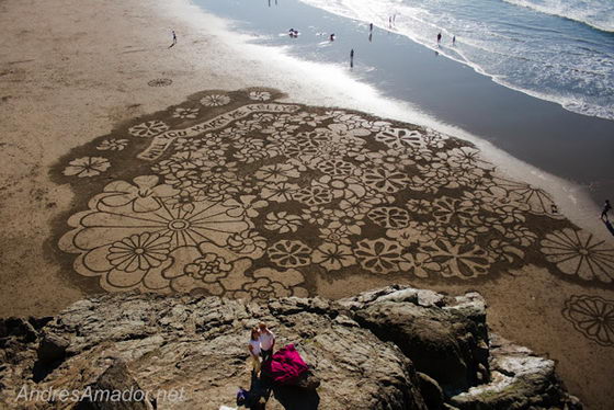 Stunning Sand Painting Art by Andres Amador