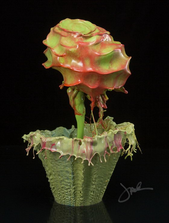 Stunning Flowers Created by Splash of Colored Water