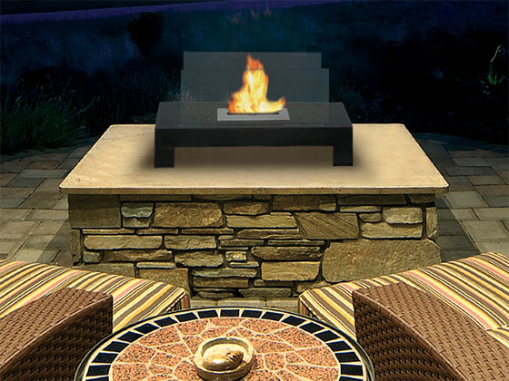 10 Beautiful Outdoor Fireplaces and Fire Pits