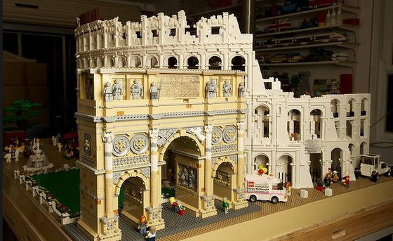 Mind-boggling World's First Rome's LEGO Colosseum by Ryan ...