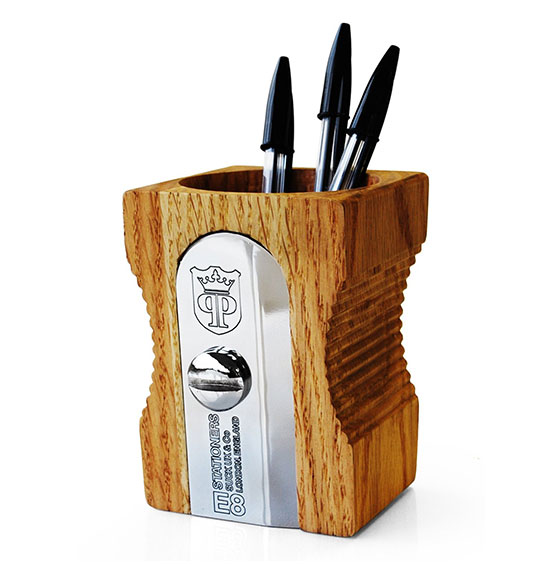 10 Cool Pen Holders And Stands Design Swan