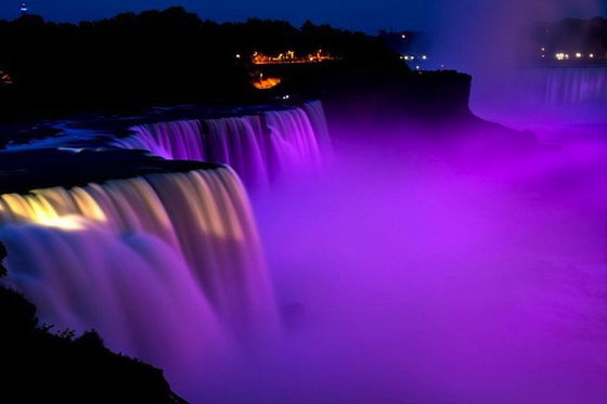 Fabulous Niagara Falls Light Show