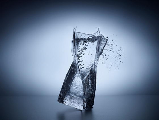 Stunning Liquid Glass Photograph by Jean Bérard Fotografía
