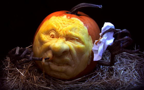 Smashing Pumpkin Carving from Villafane Studios