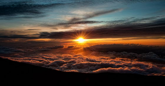 15 Amazing Above the Clouds Photography