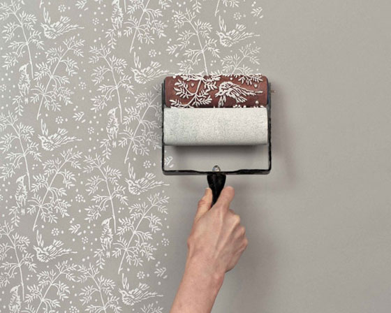Patterned Paint Rollers: Create Classic Wallpaper via Painting