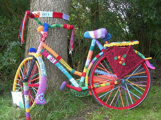 18 Awesome Yarn bombing Examples