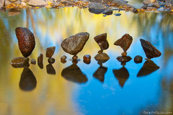 Gravity Glue: Astonishing Balanced Rock Sculpture by Michael Grab