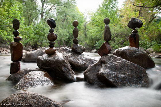 Gravity Glue: Astonishing Balanced Rock Sculpture by Michael Grab