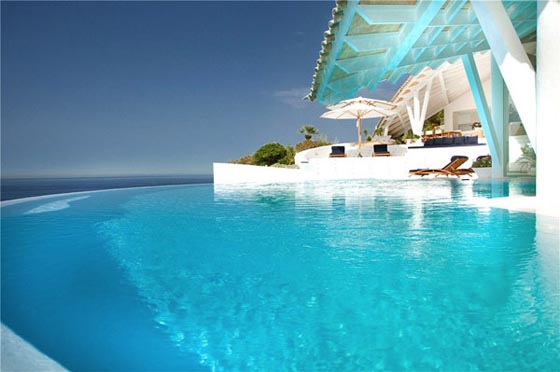 Fascinating Holiday Villa with Spectacular Sea Views