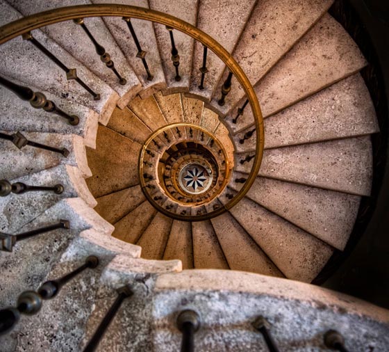 17 Stunning Spiral Staircase Photography