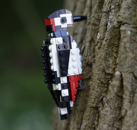 LEGO Bird: Cute Birds Made from LEGO Bricks by Thomas Poulsom