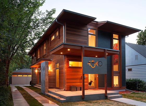 Sustainable Wooden House Blending Traditional and Contemporary Elements