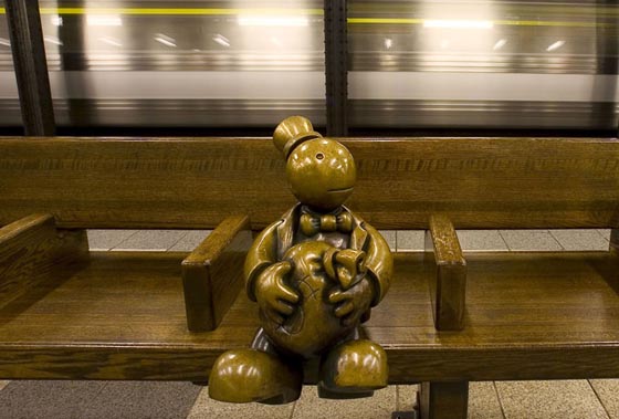 Life Underground: 100 + Whimsical Bronze Sculptures Occupy the NYC Subway