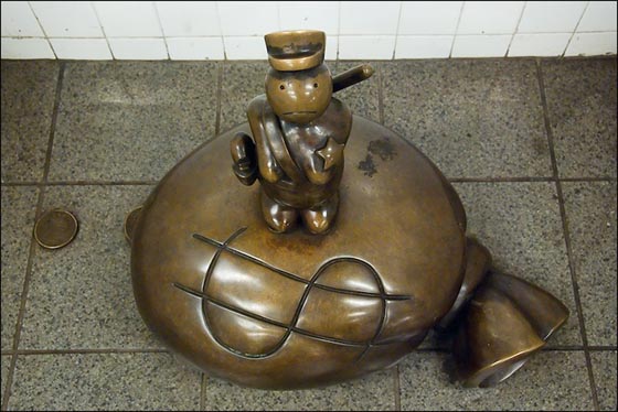 Life Underground: 100 + Whimsical Bronze Sculptures Occupy the NYC Subway