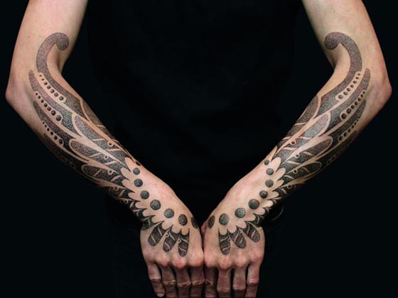Stunning Hand Tattoo - Reveal Magic when Connect Hands Together - Design Swan
