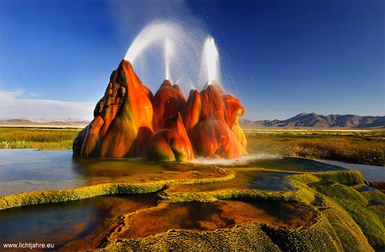 Spectacular Photos of Fly Geyser