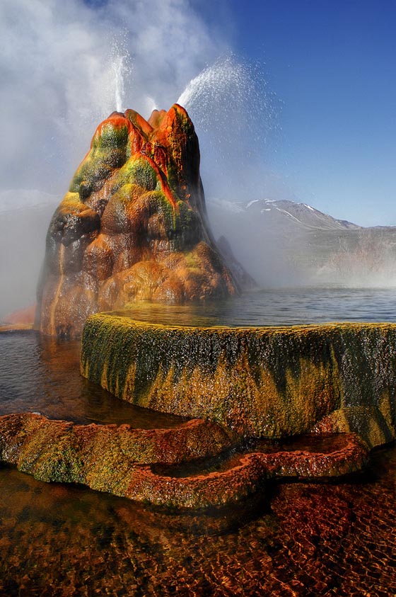 Spectacular Photos of Fly Geyser