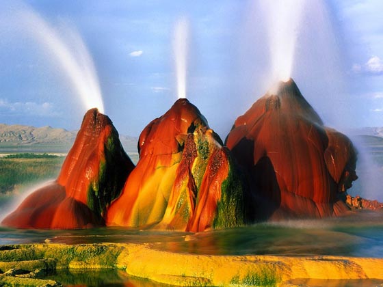 Spectacular Photos of Fly Geyser