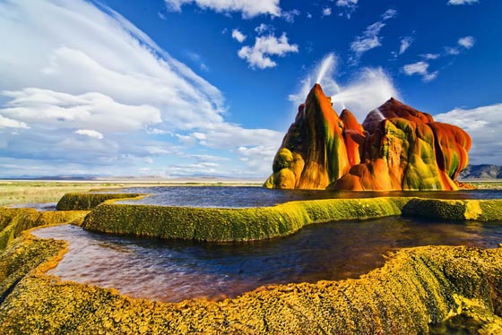 Spectacular Photos of Fly Geyser