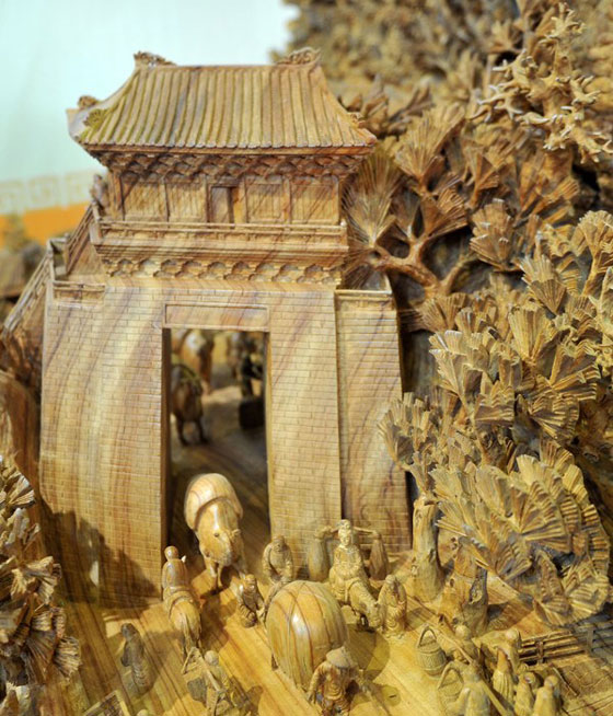 Magnificent World's Longest Wooden Sculpture by Chinese artist Zheng Chunhui