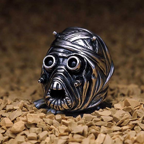 Highly Detailed Star Wars Themed Jewelry