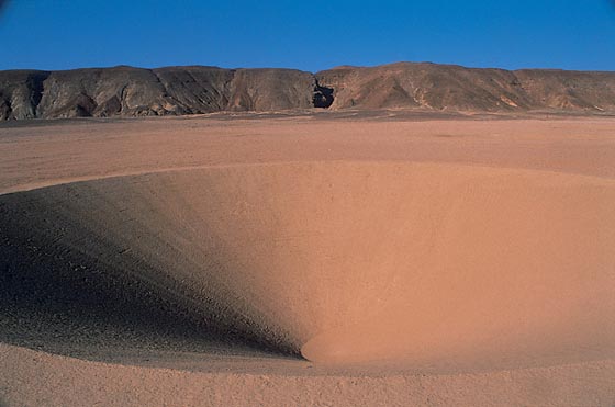 Desert Breath: Land Art Installation in the Sahara Desert