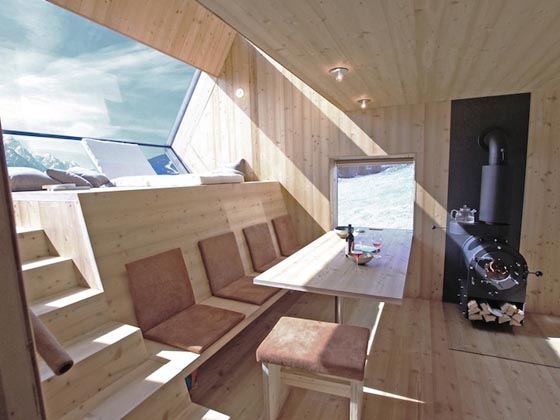 Uvogel: 45-square-meter house for Breathtaking Views