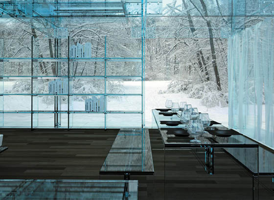 Stunning Glass House: Dream Place or Nightmare