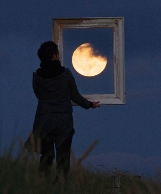 Moon Games: Playful Photographs Showing How Photographer Laurent Laveder Play with Moon