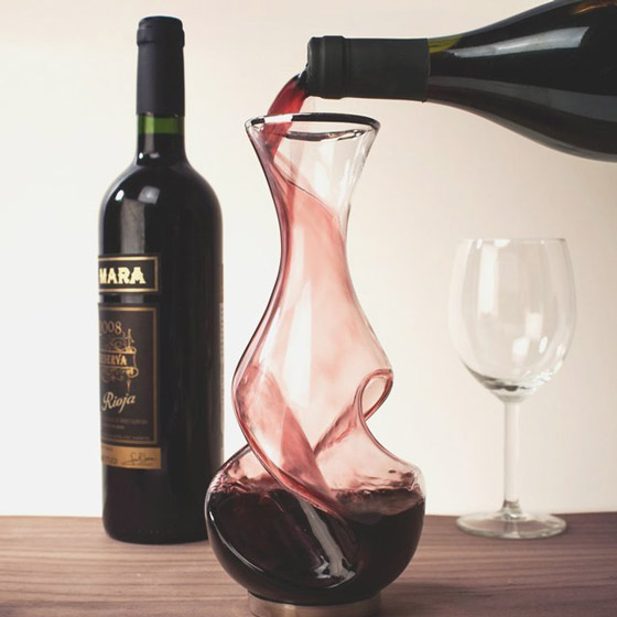 8 Stylish and Functional Wine Decanters